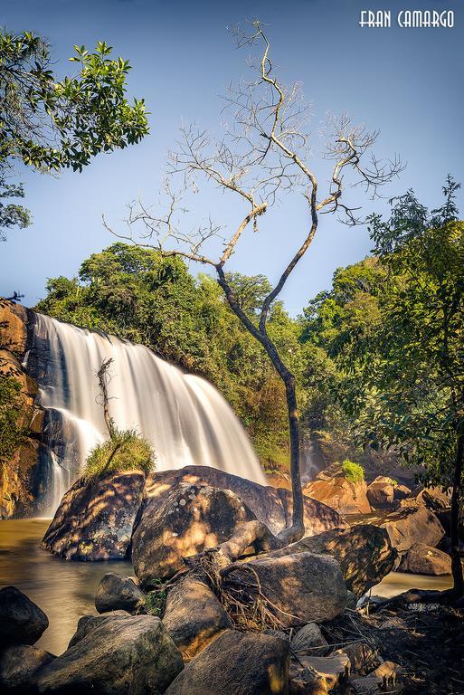 Chales Pedacim Du Ceu Bueno Brandão Exteriör bild